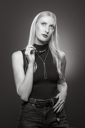 Ali Studio 9-12-7